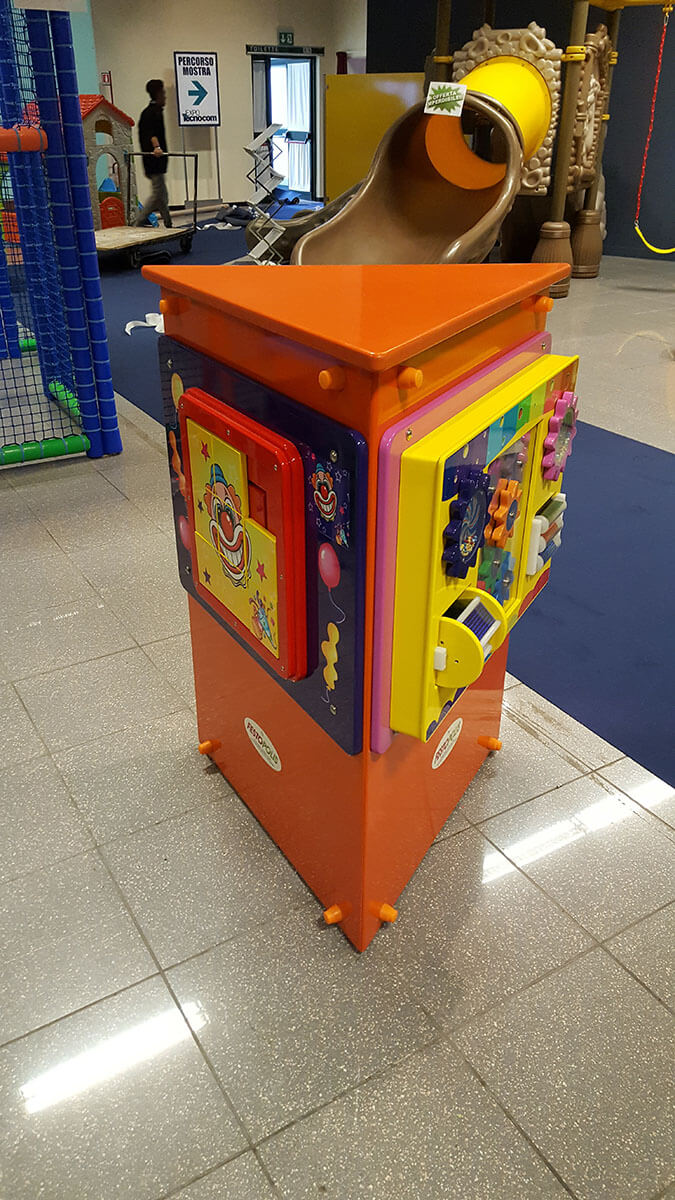 Gioco Per Interno Isola con 3 Attività 