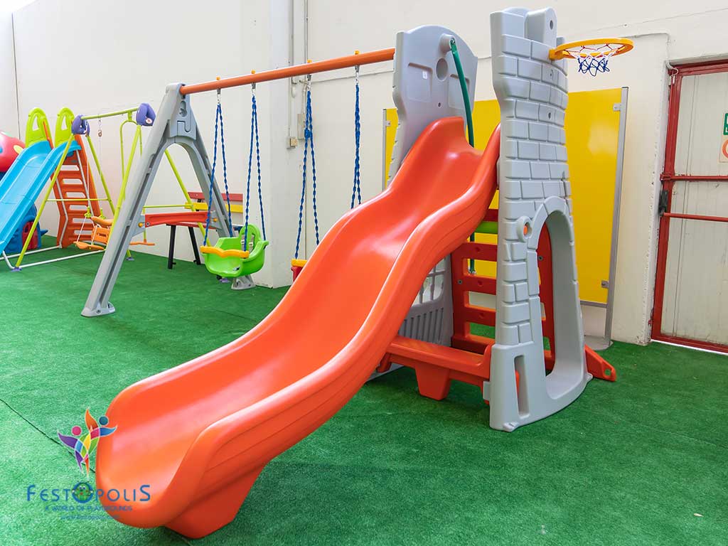 Castello con Altalena